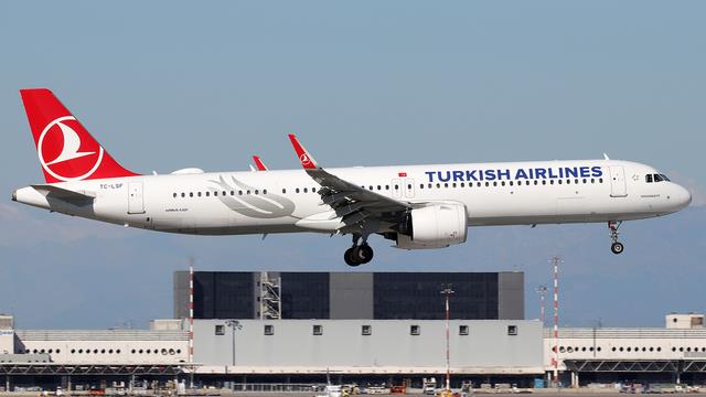 TC-LSF:Airbus A321:Turkish Airlines